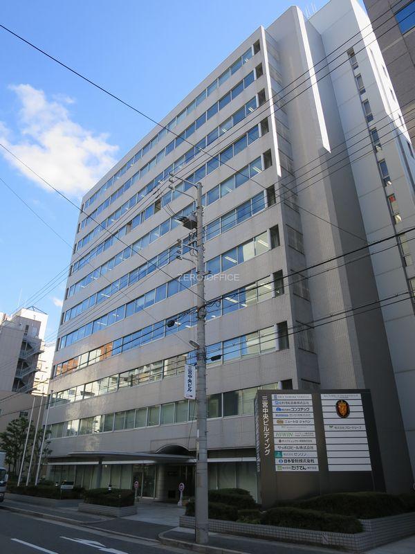 本社外観